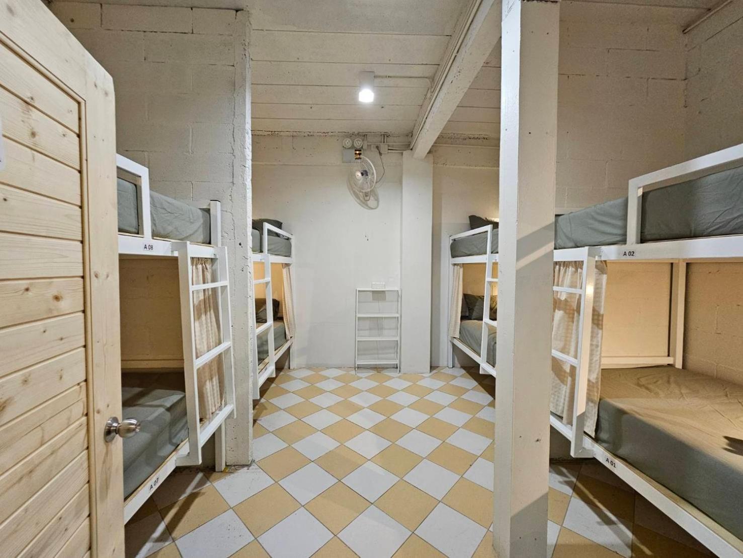 Hao Norn Hostel Thong Sala Exterior photo